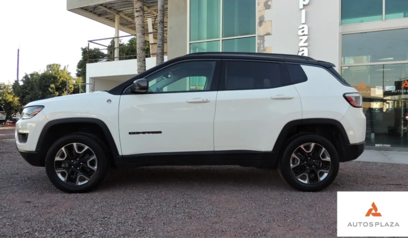 Jeep Compass 2.4 Trailhawk At full