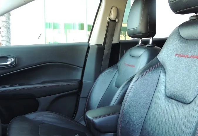 Jeep Compass 2.4 Trailhawk At full