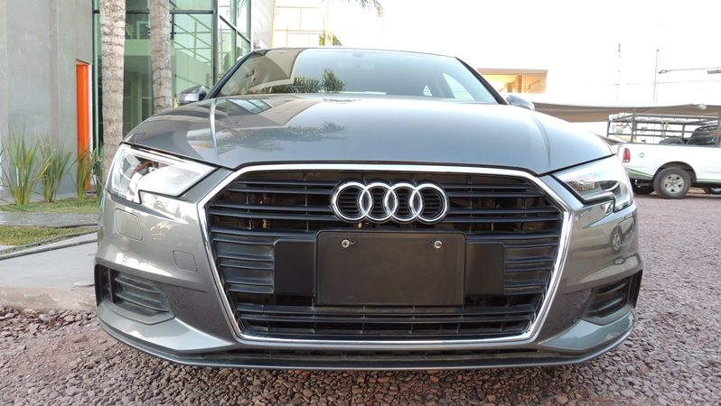 AUDI A3 2019 DYNAMIC GRIS 4CIL 1.4L full