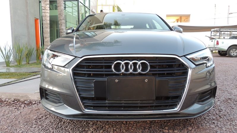 AUDI A3 2019 DYNAMIC GRIS 4CIL 1.4L full