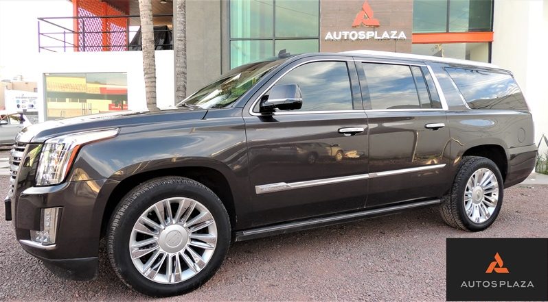 CADILLAC ESCALADE PLATINUM 2016 NEGRA V8 full