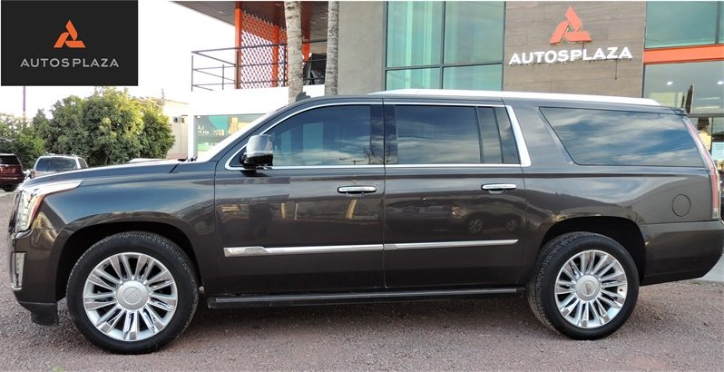 CADILLAC ESCALADE PLATINUM 2016 NEGRA V8 full